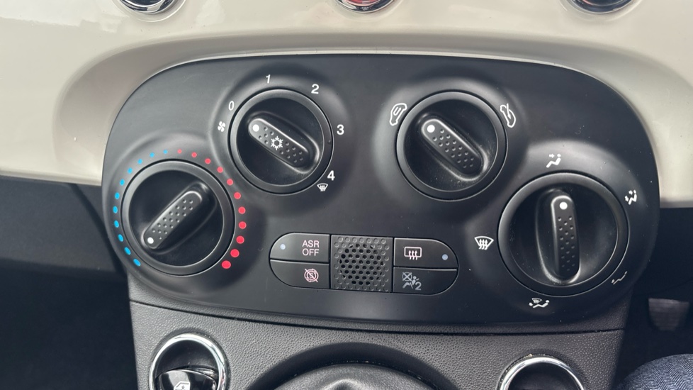 Fiat 500 1.0 Mild Hybrid Dolcevita [Part Leather] 3dr Petrol Hatchback - Image 36