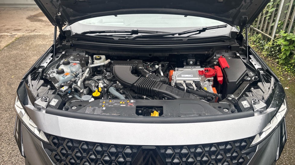 Renault Austral E-Tech Full Hybrid Techno Esprit Alpine 5dr Auto Hybrid Estate - Image 8