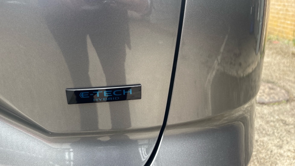 Renault Austral E-Tech Full Hybrid Techno Esprit Alpine 5dr Auto Hybrid Estate - Image 31