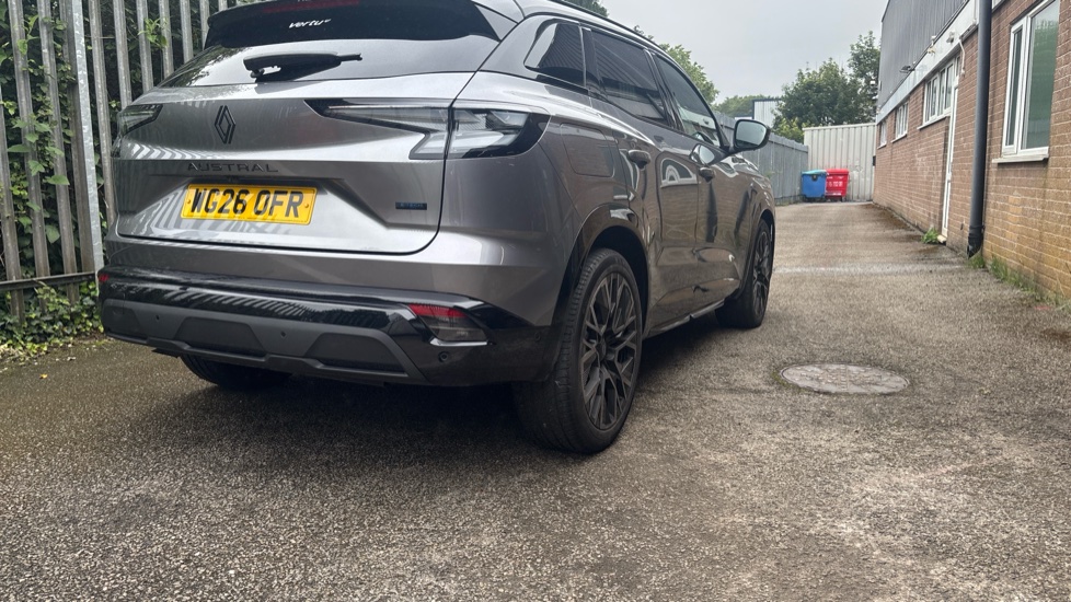Renault Austral E-Tech Full Hybrid Techno Esprit Alpine 5dr Auto Hybrid Estate - Image 33