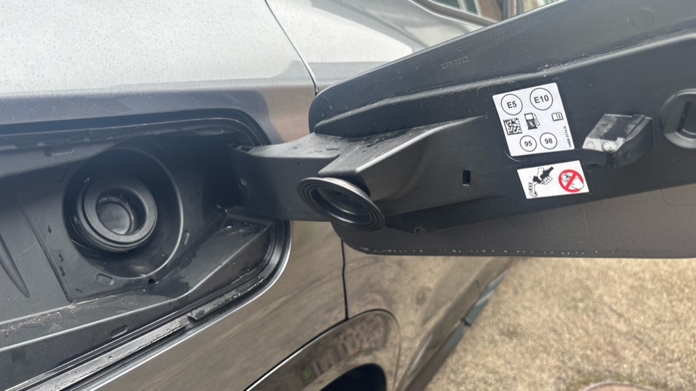 Renault Austral E-Tech Full Hybrid Techno Esprit Alpine 5dr Auto Hybrid Estate - Image 34