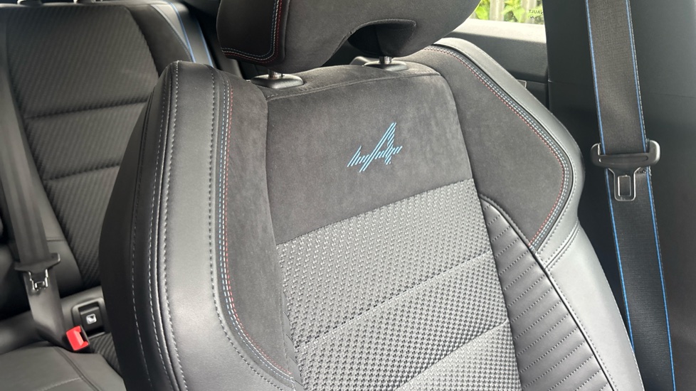 Renault Austral E-Tech Full Hybrid Techno Esprit Alpine 5dr Auto Hybrid Estate - Image 44