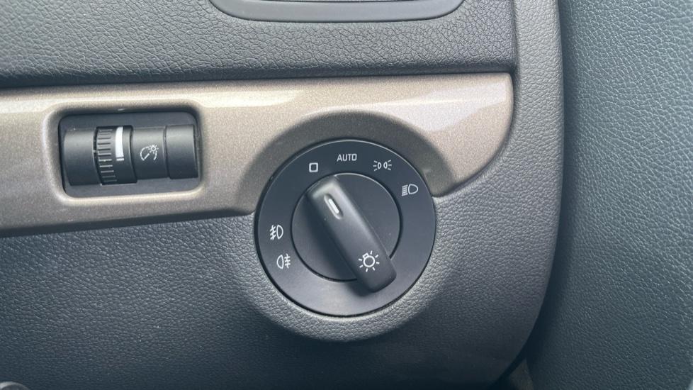 Skoda Yeti 1.2 TSI Elegance 5dr Petrol Estate - Image 26