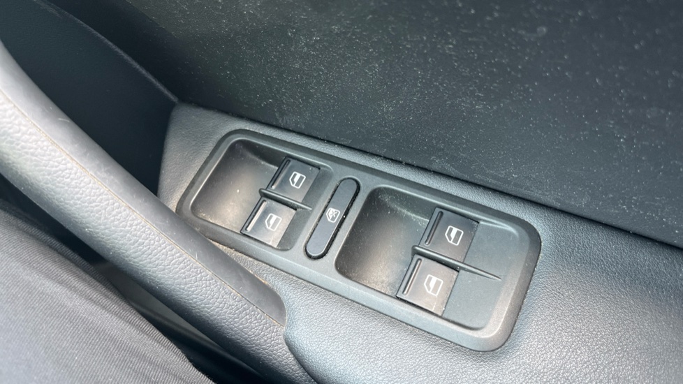 Skoda Yeti 1.2 TSI Elegance 5dr Petrol Estate - Image 28
