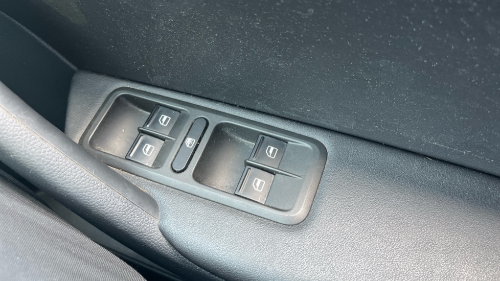 Skoda Yeti 1.2 TSI Elegance 5dr Petrol Estate - Image 44