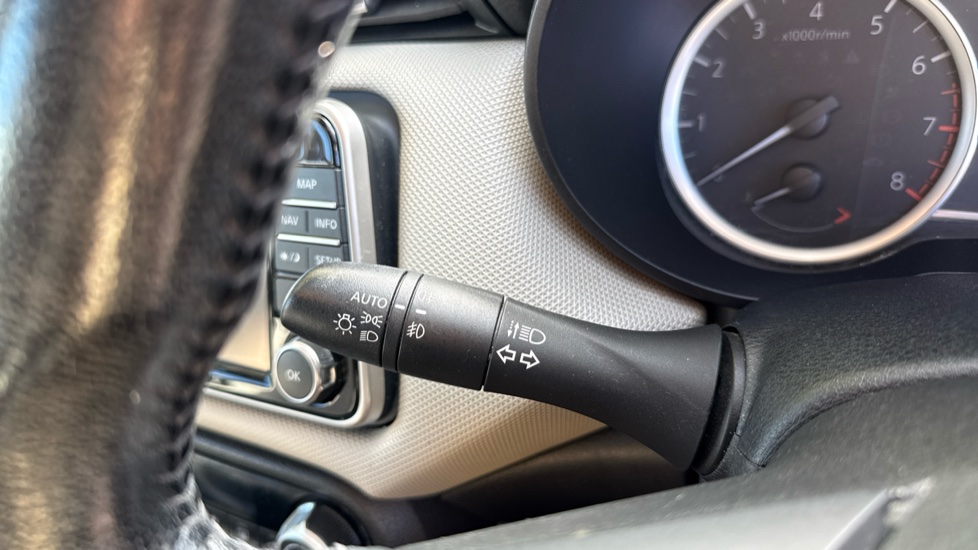 Nissan Micra 0.9 IG-T N-Connecta 5dr Petrol Hatchback - Image 25