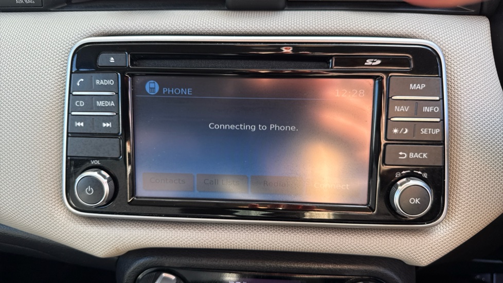 Nissan Micra 0.9 IG-T N-Connecta 5dr Petrol Hatchback - Image 30