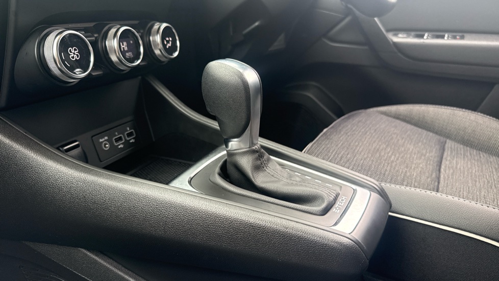 Renault Captur 1.6 E-Tech full hybrid 145 Techno 5dr Auto Hybrid Hatchback - Image 13