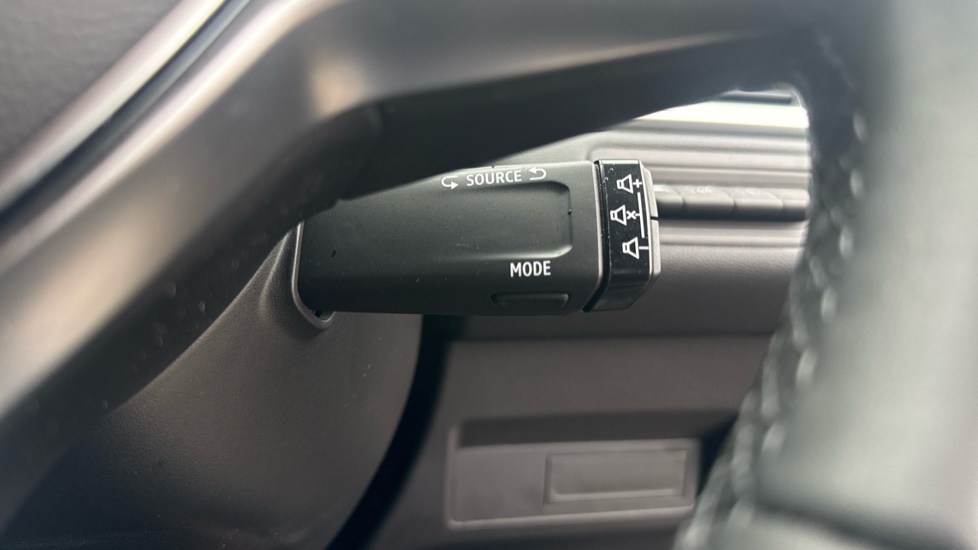 Renault Captur 1.6 E-Tech full hybrid 145 Techno 5dr Auto Hybrid Hatchback - Image 51