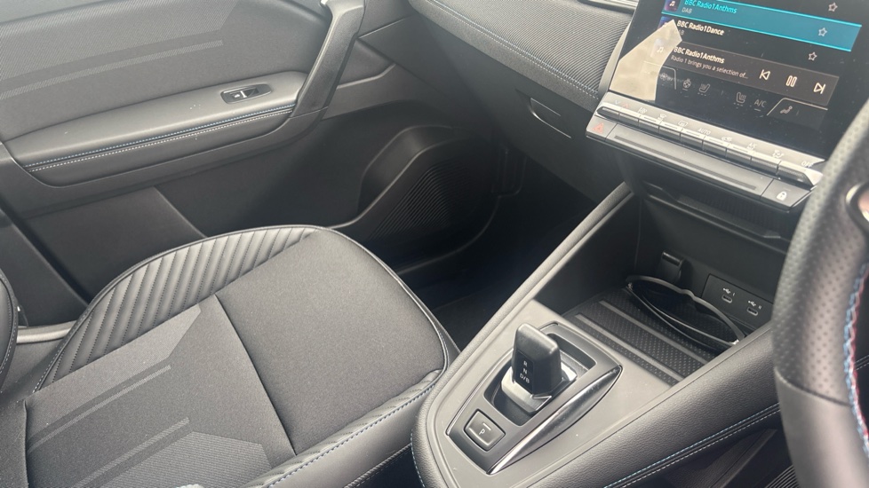 Renault Captur 1.8 E-Tech Full Hybrid 160 Esprit Alpine 5dr Auto Hybrid Hatchback - Image 14