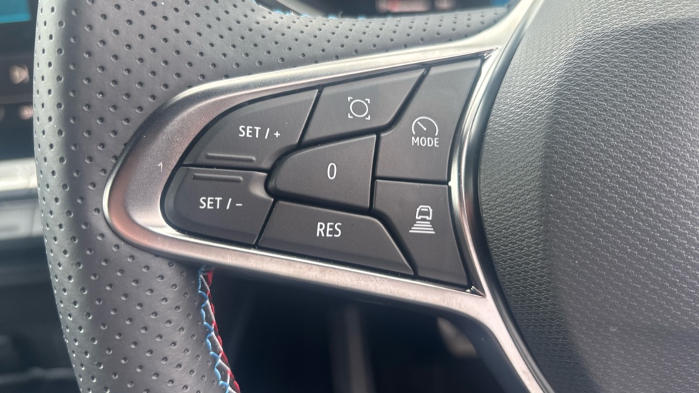 Renault Captur 1.8 E-Tech Full Hybrid 160 Esprit Alpine 5dr Auto Hybrid Hatchback - Image 33