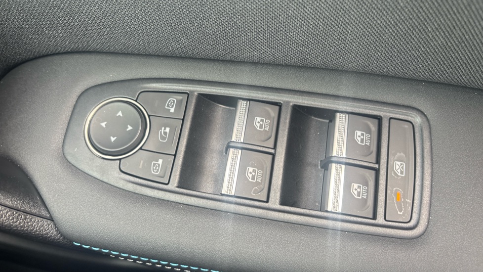 Renault Captur 1.8 E-Tech Full Hybrid 160 Esprit Alpine 5dr Auto Hybrid Hatchback - Image 40