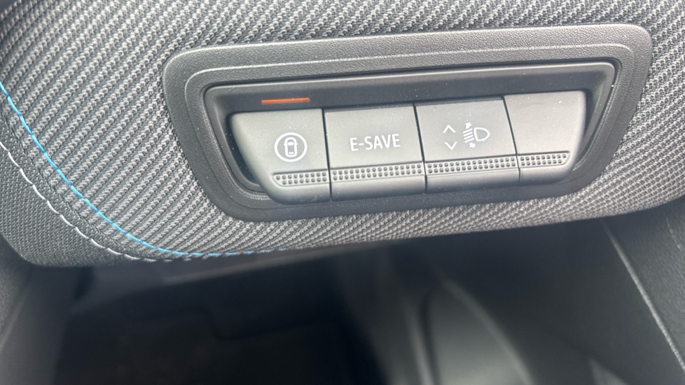 Renault Captur 1.8 E-Tech Full Hybrid 160 Esprit Alpine 5dr Auto Hybrid Hatchback - Image 41
