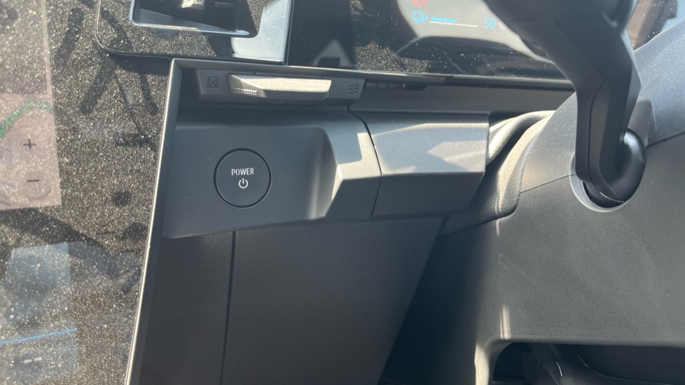 Renault Megane E-Tech EV60 160kW Techno Esprit Alpine 60kWh 5dr Auto Electric Hatchback - Image 29