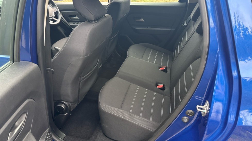 Dacia Duster 1.0 TCe 90 Expression 5dr Petrol Estate - Image 16
