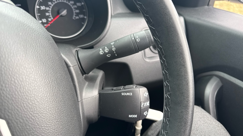Dacia Duster 1.0 TCe 90 Expression 5dr Petrol Estate - Image 23