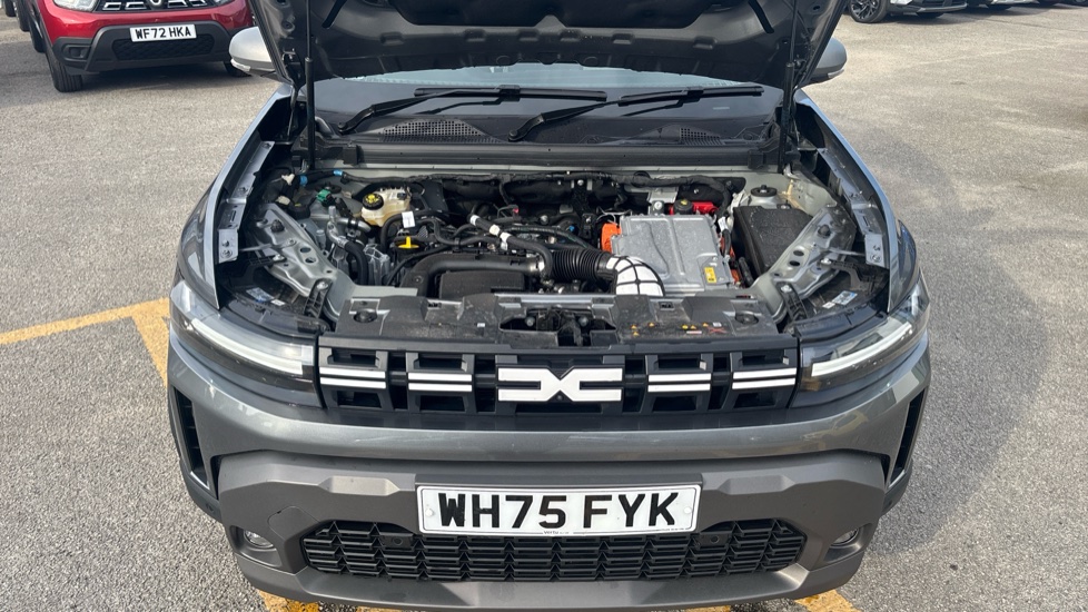 Dacia Duster 1.8 Hybrid 155 Journey 5dr Auto Hybrid Estate - Image 8