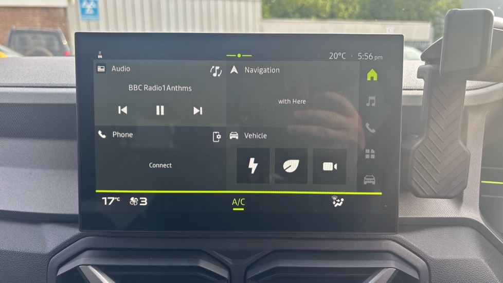 Dacia Duster 1.8 Hybrid 155 Journey 5dr Auto Hybrid Estate - Image 12