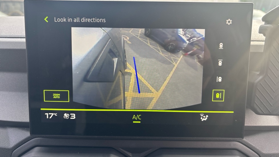 Dacia Duster 1.8 Hybrid 155 Journey 5dr Auto Hybrid Estate - Image 41