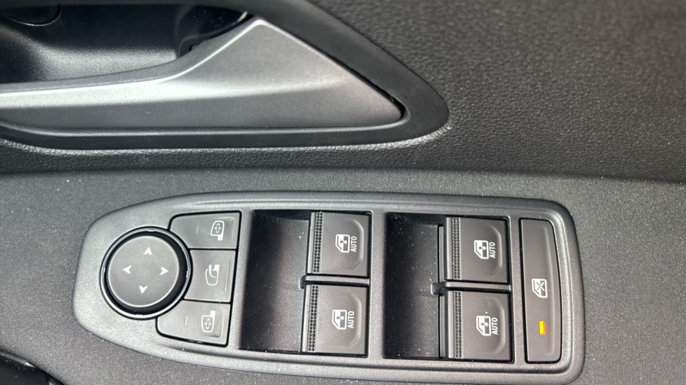 Dacia Duster 1.8 Hybrid 155 Journey 5dr Auto Hybrid Estate - Image 45