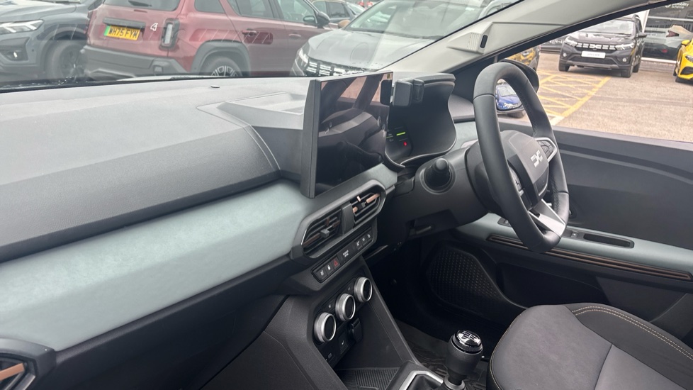 Dacia Sandero Stepway 1.0 TCe Extreme 5dr Petrol Hatchback - Image 9