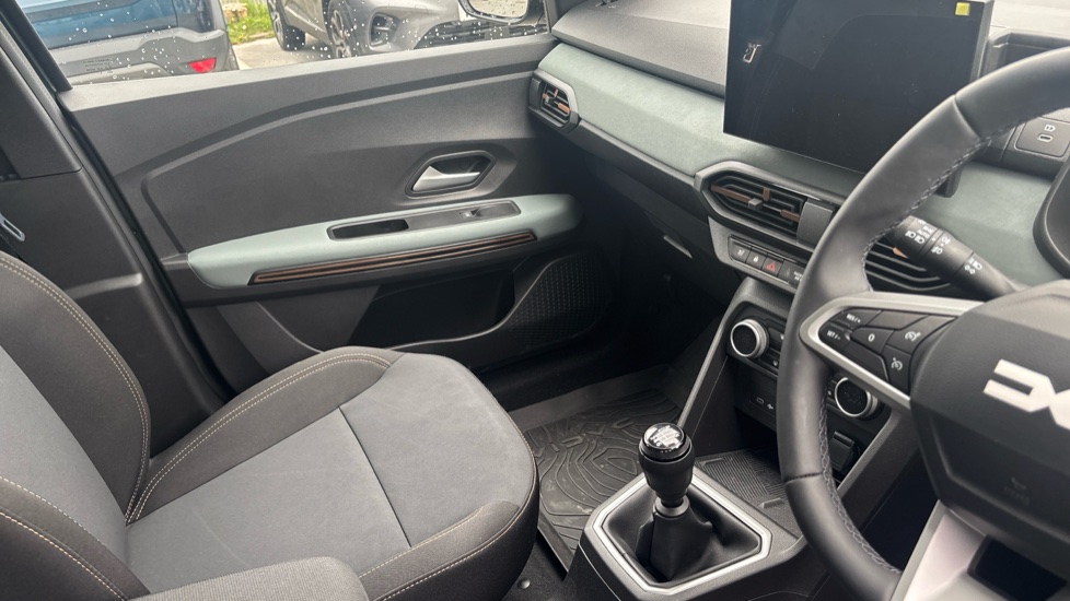 Dacia Sandero Stepway 1.0 TCe Extreme 5dr Petrol Hatchback - Image 14