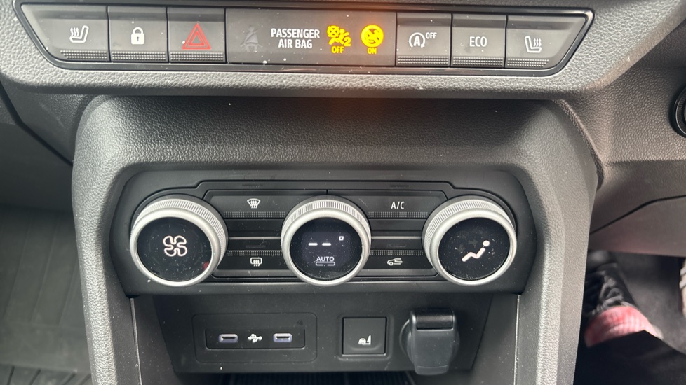 Dacia Sandero Stepway 1.0 TCe Extreme 5dr Petrol Hatchback - Image 39
