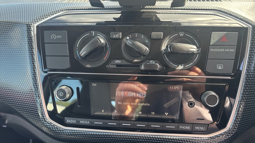 Volkswagen Up 1.0 Move Up Tech Edition 5dr [Start Stop] Petrol Hatchback - Image 12