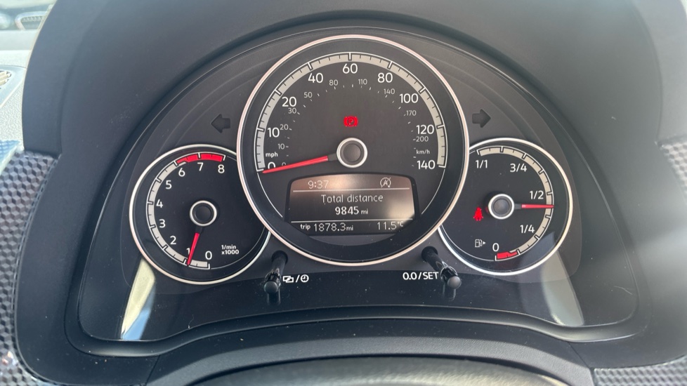 Volkswagen Up 1.0 Move Up Tech Edition 5dr [Start Stop] Petrol Hatchback - Image 18