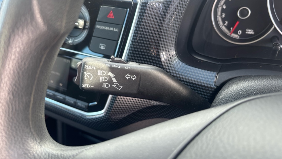 Volkswagen Up 1.0 Move Up Tech Edition 5dr [Start Stop] Petrol Hatchback - Image 37
