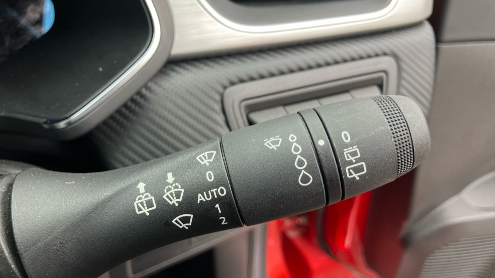 Renault Captur 1.3 Mild hybrid 140 R.S. Line 5dr Petrol Hatchback - Image 23