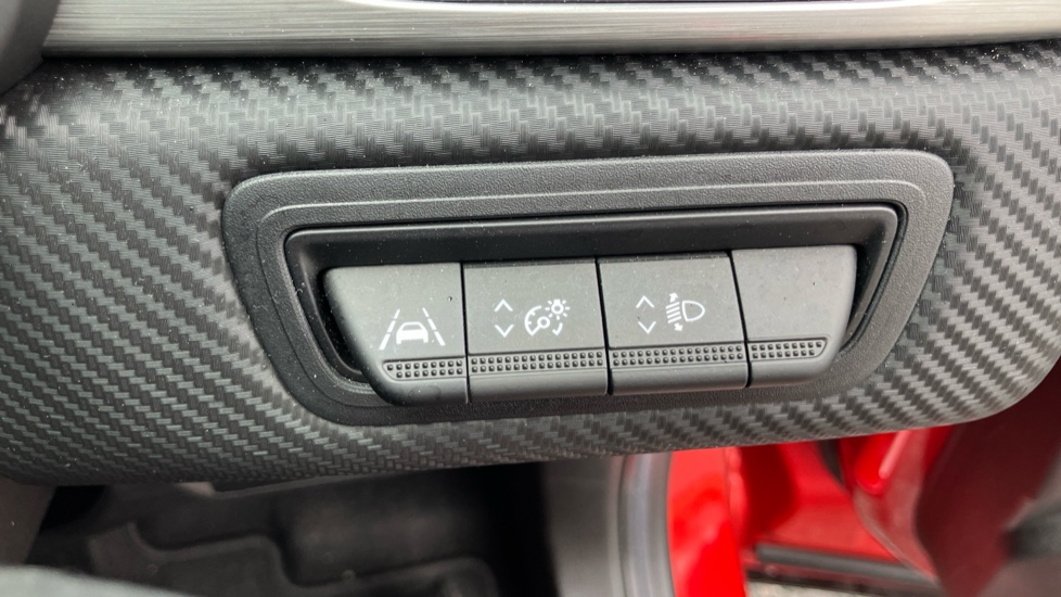 Renault Captur 1.3 Mild hybrid 140 R.S. Line 5dr Petrol Hatchback - Image 26