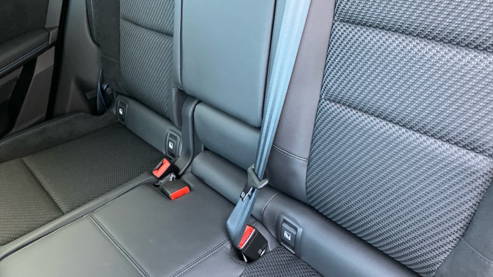 Renault Austral E-Tech Full Hybrid Techno Esprit Alpine 5dr Auto Hybrid Estate - Image 17