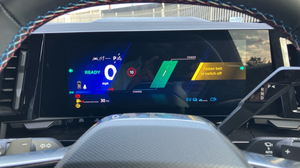 Renault Austral E-Tech Full Hybrid Techno Esprit Alpine 5dr Auto Hybrid Estate - Image 18