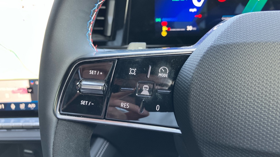 Renault Austral E-Tech Full Hybrid Techno Esprit Alpine 5dr Auto Hybrid Estate - Image 21