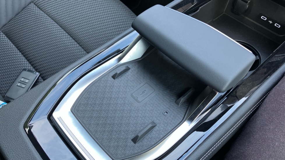 Renault Austral E-Tech Full Hybrid Techno Esprit Alpine 5dr Auto Hybrid Estate - Image 24