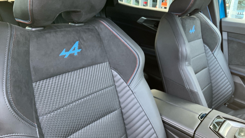 Renault Austral E-Tech Full Hybrid Techno Esprit Alpine 5dr Auto Hybrid Estate - Image 29