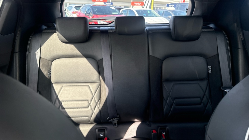 Nissan Juke 1.0 DiG-T Tekna+ 5dr Petrol Hatchback - Image 15