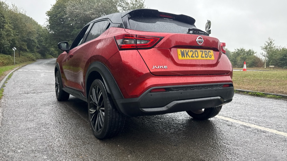 Nissan Juke 1.0 DiG-T Tekna+ 5dr Petrol Hatchback - Image 53