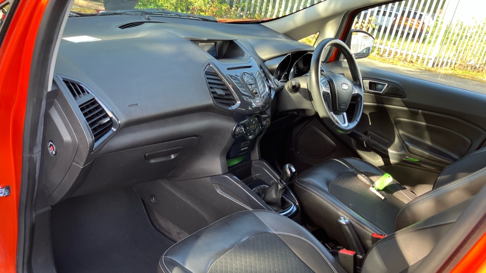 Ford EcoSport 1.0 EcoBoost Titanium 5dr [17in] Petrol Hatchback - Image 9