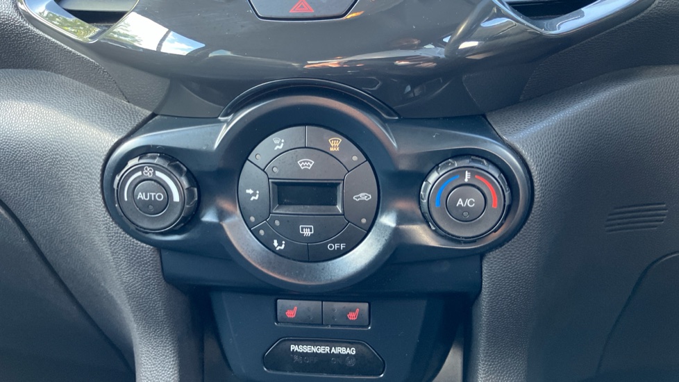 Ford EcoSport 1.0 EcoBoost Titanium 5dr [17in] Petrol Hatchback - Image 14