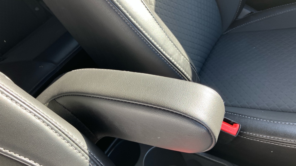 Ford EcoSport 1.0 EcoBoost Titanium 5dr [17in] Petrol Hatchback - Image 17