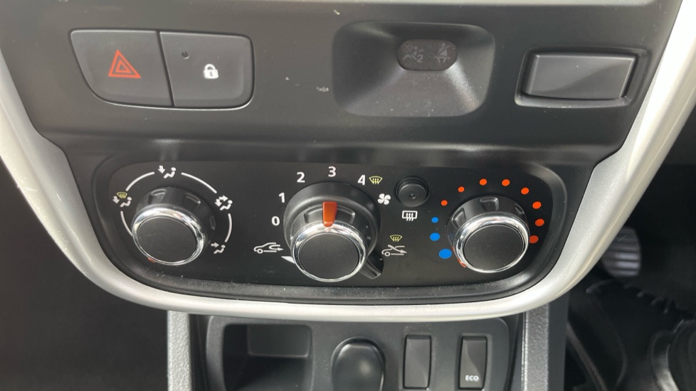 Dacia Duster 1.6 Access 5dr Petrol Estate - Image 30