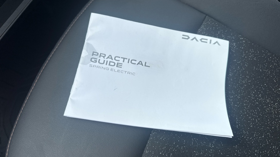 Dacia Spring 27kWh Extreme 65 48kW 5dr Auto Electric Hatchback - Image 19