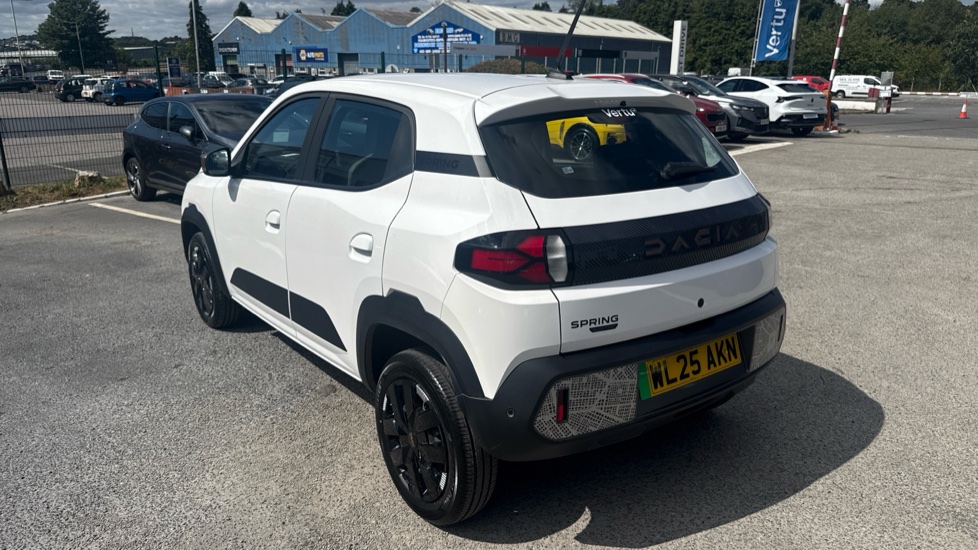 Dacia Spring 27kWh Extreme 65 48kW 5dr Auto Electric Hatchback - Image 21