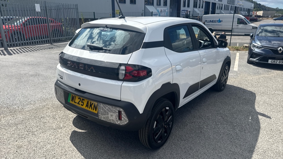 Dacia Spring 27kWh Extreme 65 48kW 5dr Auto Electric Hatchback - Image 23