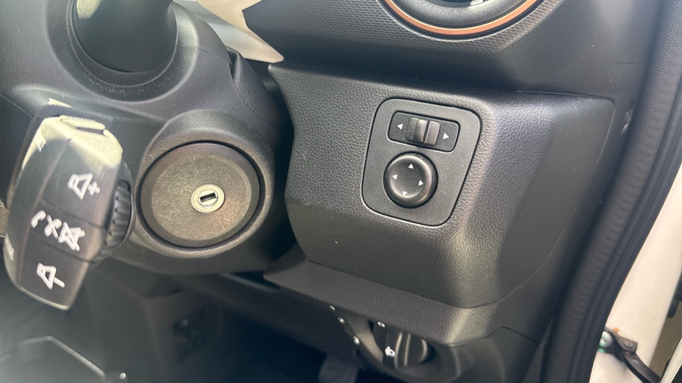 Dacia Spring 27kWh Extreme 65 48kW 5dr Auto Electric Hatchback - Image 33