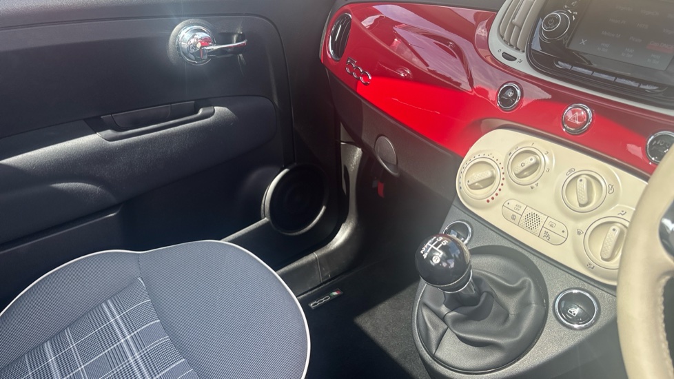 Fiat 500 1.2 Lounge 3dr Petrol Hatchback - Image 14