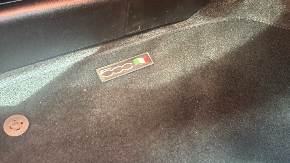 Fiat 500 1.2 Lounge 3dr Petrol Hatchback - Image 42