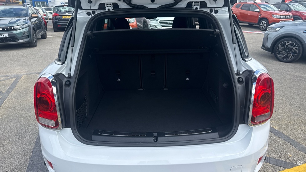 MINI Countryman 2.0 Cooper D Sport ALL4 5dr Auto Diesel Hatchback - Image 4